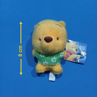 พวงกุญแจ​ ตุ๊กตา​หมีพูห์​ Winnie​ the Pooh​ ตัวจิ๋ว​ ขนาด​ 8 cm ป้ายห้อย