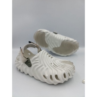 สินค้า พร้อมส่ง !!! รองเท้าลำลองแฟชั่น alma Salehe Bembury x Crocs Pollex Clog