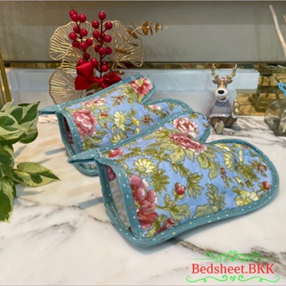 Bedsheet.bkk ถุงมือกันความร้อน ถุงมือจับหม้อ จับกระทะ กันคราบน้ำมันได้เป็นอย่างดี รหัส056.