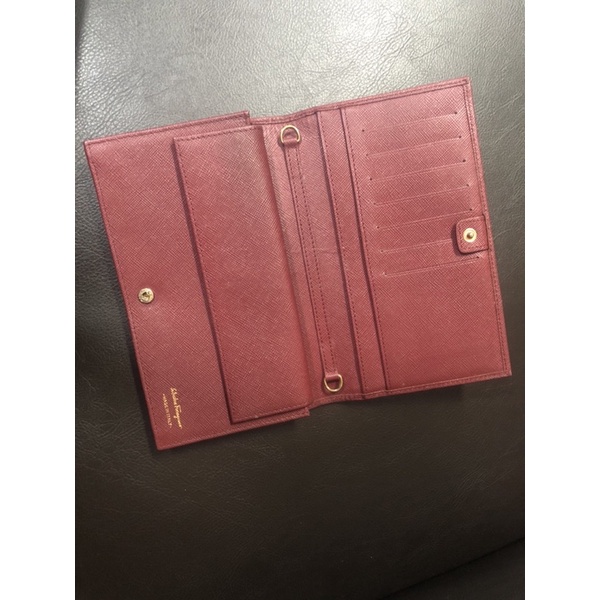 salvatore-ferragamo-wallet