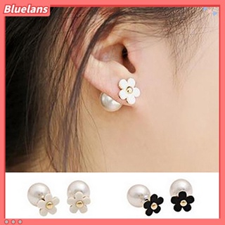 Delicate Flower Faux Pearls Gold Plated Ear ต่างหูแบบติดหู