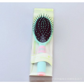 แปรงหวี ช่วยนวดหนังศีรษะและลดไฟฟ้าสถิต แปรงแต่งผมใหญ่ PROFESSIONAL BRUSHING T0223