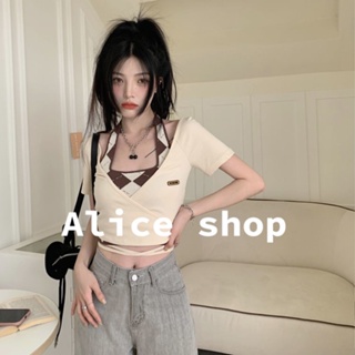 Alice  สินค้ามาใหม่ เสื้อครอปแฟชัน เกาหลี น่ารัก เซ็กซี่ เสื้อครอปแขนสั้น 2022  คุณภาพสูง Beautiful สวย Trendy S031042 36Z230909