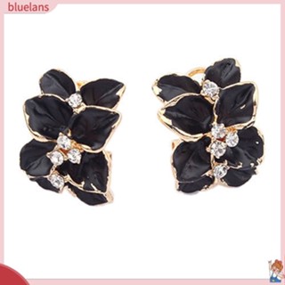 ต่างหูสตรีทรงแป้นประดับเพชร Stud Earrings