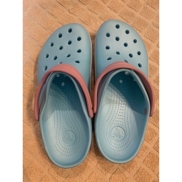 รองเท้าลำลองcrocs-มือ2