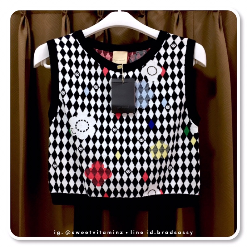 เสื้อกั๊กไหมหรม-จาก-lyn-around-ของแท้-จาก-shop-100-ใหม่ป้ายห้อยเลยค