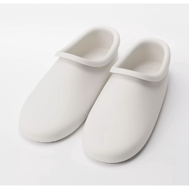 มูจิ-รองเท้าสำหรับใส่ในห้องน้ำ-muji-silicone-bath-slippers-free-size