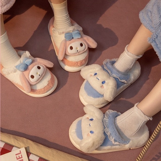 พร้อมส่ง-รองเท้าสลิปเปอร์-slipper-รองเท้าใส่ในบ้านลายการ์ตูนน่ารัก-ขนนุ่มกระชับเท้า