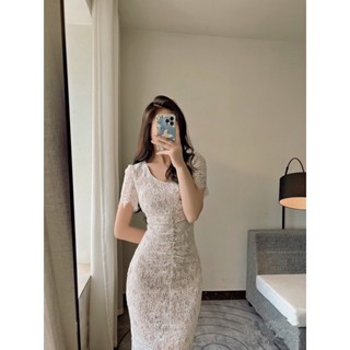 lace dress🤎 เดรสลูกไม้สีขาวมีซับในเนื้อซาติน ช่วงเอวแต่งกลิตเตอร์