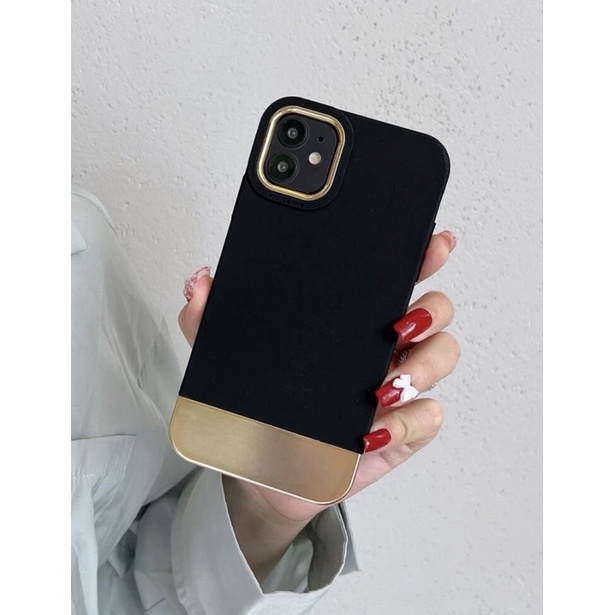 เคสไอโฟนดำแต่งขอบทอง-ix-14promax-case-iphone-เคสมือถือ-เคสเกาหลี-เคสมินิมอล-เคสสีพื้น-เคสไฮโซ-เคสเรียบหรูดูแพง-เคสดำ