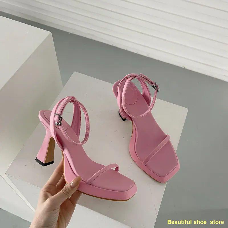 hot-sale-2022-ส้นหนากับรองเท้าส้นสูงสีชมพูเซ็กซี่กันน้ำแพลตฟอร์มรองเท้าแตะเท้าเหลี่ยมผู้หญิง