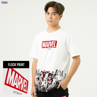 Marvel Men Flock Print Logo -T-Shirt - เสื้อยืดผู้ชายลายโลโก้อเวนเจอร์พิมพ์กำมะหยี่ (AVMTS-9303-WH) สินค้าลิขสิทธ์แท้100