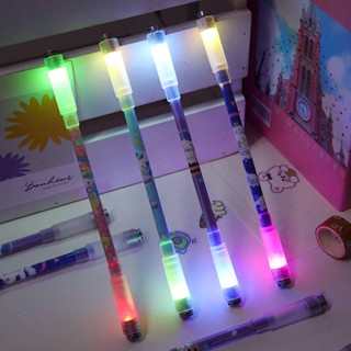 1 ชิ้น Sanrio Kuromi Cinnamoroll Spinning Pen ไฟ LED สมดุลปากกามันนิ้วยืดหยุ่น LED หมุนแฟลชหมุนปากกาเกมของขวัญวันเกิด