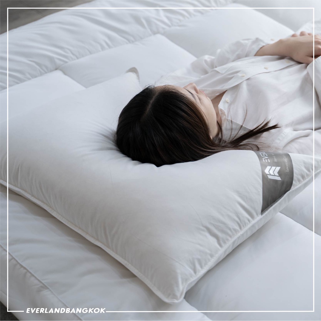 Everland รุ่น หมอนขนเป็ดแท้ 100% ขนาด 50x70 ซม. หมอนสุขภาพกันไรฝุ่นมาตรฐานโรงแรม 5 ดาว เพื่อการนอนหลับที่เหนือระดับ