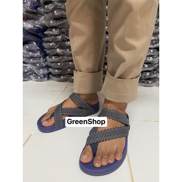 ภาพหน้าปกสินค้าSale รองเท้าแฟชั่นชาย-หญิง จากร้าน green_shopz บน Shopee