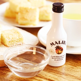 ภาพขนาดย่อของภาพหน้าปกสินค้าMalibu coconut 50ml รสมะพร้าว และ Cointreau French orange รสส้ม สำหรับทำเค้กส้ม เบเกอรี่ topping icream ไอศกรีม จากร้าน genevieve_cafe บน Shopee