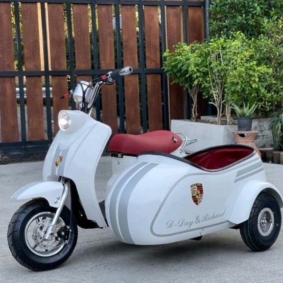 ไฟฟ้าพ่วงข้าง 3ล้อ Version2 สีขาวคาดเทาเบาะแดง