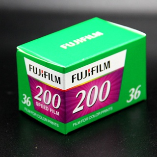 ภาพขนาดย่อของภาพหน้าปกสินค้าฟิล์มฟูจิ FUJI FILM Fuji color C200 135/36 จากร้าน praewprank. บน Shopee