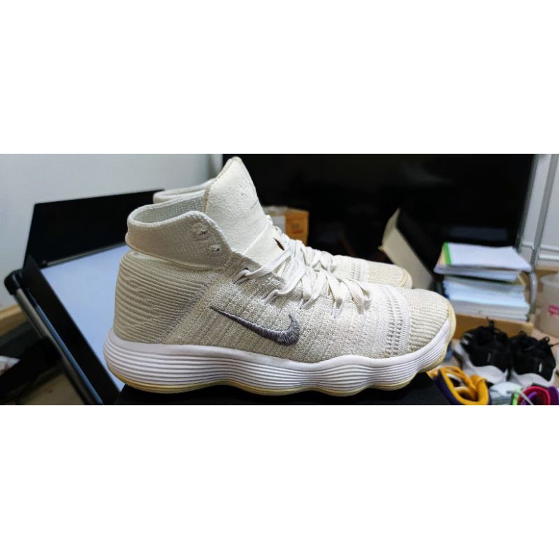 hyperdunk 2017 flyknit triple white
