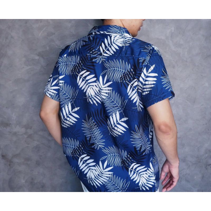 ภาพสินค้าเสื้อเชิ้ต Hawaii ราคาถูก ( ลดเพิ่ม 50.- เมื่อซื้อครบ 300.-) จากร้าน ploytpolnogy บน Shopee ภาพที่ 4