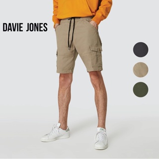 ภาพหน้าปกสินค้าDAVIE JONES กางเกงขาสั้น ผู้ชาย เอวยางยืด สีกากี สีเทา สีเขียว สีกรม  Elasticated Shorts in khaki grey green PL0015KH GY GR BK ที่เกี่ยวข้อง