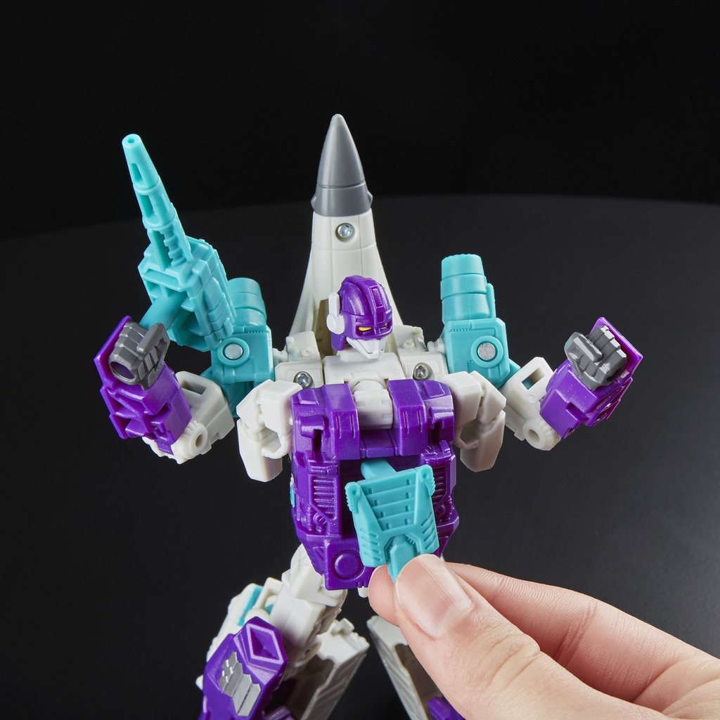 hasbro-transformers-generations-power-of-the-primes-deluxe-class-dreadwind-gift-toys-e1124