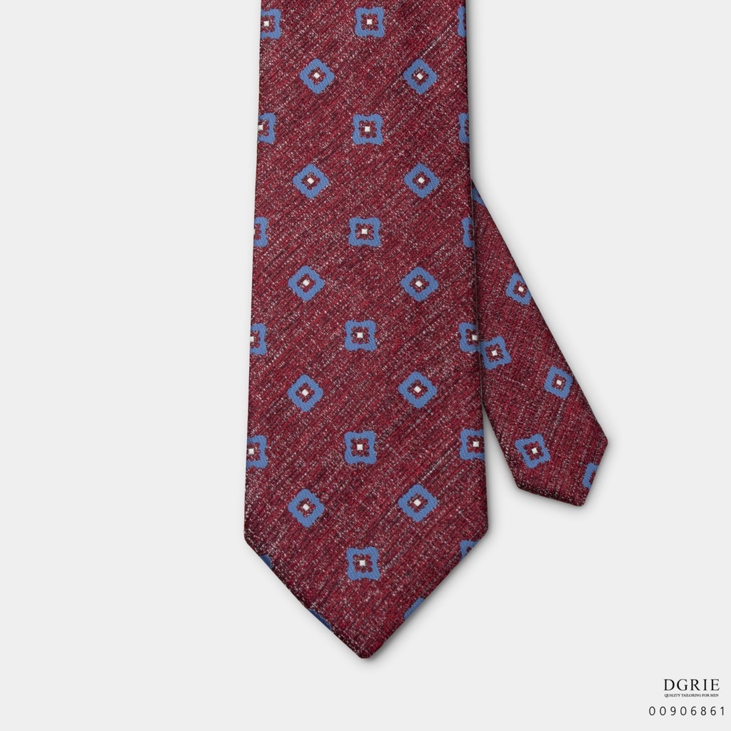 garnet-red-flower-blue-necktie-เนคไทสีแดงโกเมนดอกไม้สีน้ำเงิน