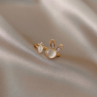 ภาพขนาดย่อของภาพหน้าปกสินค้าแหวนชุบทอง 18K รูปกระต่ายน่ารัก ประดับเพทาย สามารถปรับได้ เหมาะกับของขวัญ สําหรับผู้หญิง จากร้าน huami.jewelry.th บน Shopee