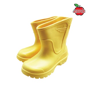 สินค้า รองเท้าบูท 9 นิ้ว สีเหลือง Red Apple รุ่น SK104(1 คู่)สำหรับใส่ลุยน้ำ ลุยโคลน ใส่เข้าสวน แปลงผัก เลี้ยงสัตว์ในฟาร์ม
