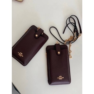 Coach สะพายใส่มือถือ C6884 แดงเข้ม