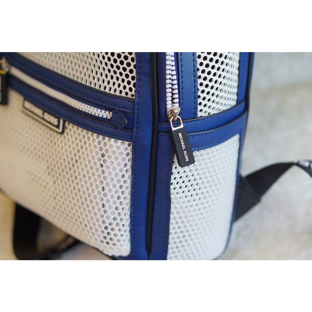 กระเป๋าเป้-สีน้ำเงินตาข่ายขาว