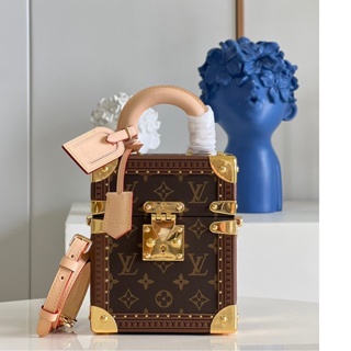 พรี​ ราคา 15800 Lv Louis Vuitton The camere Box M10079 หนังแท้ กระเป๋าสะพาย กระเป๋าสะพายไหล่16*13*7.5cm