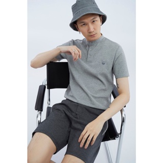 ESP เสื้อโปโลคอจีนลายเฟรนช์ชี่ ผู้ชาย สีเทากลาง | Stand Collar Frenchie Polo Shirt | 3244