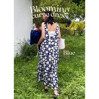 BLOOMING CURVE DRESS 01