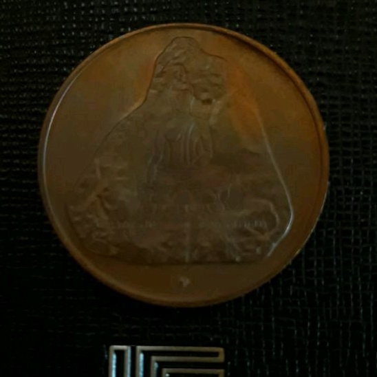 เหรียญที่ระลึกในการครองสิริราชสมบัติครบ-50-ปี-พระพุทธมหาวชิรอุตโมภาสศาสดาพระพุทธรูปแกะสลักหน้าผาวัดเขาชีจรรย์
