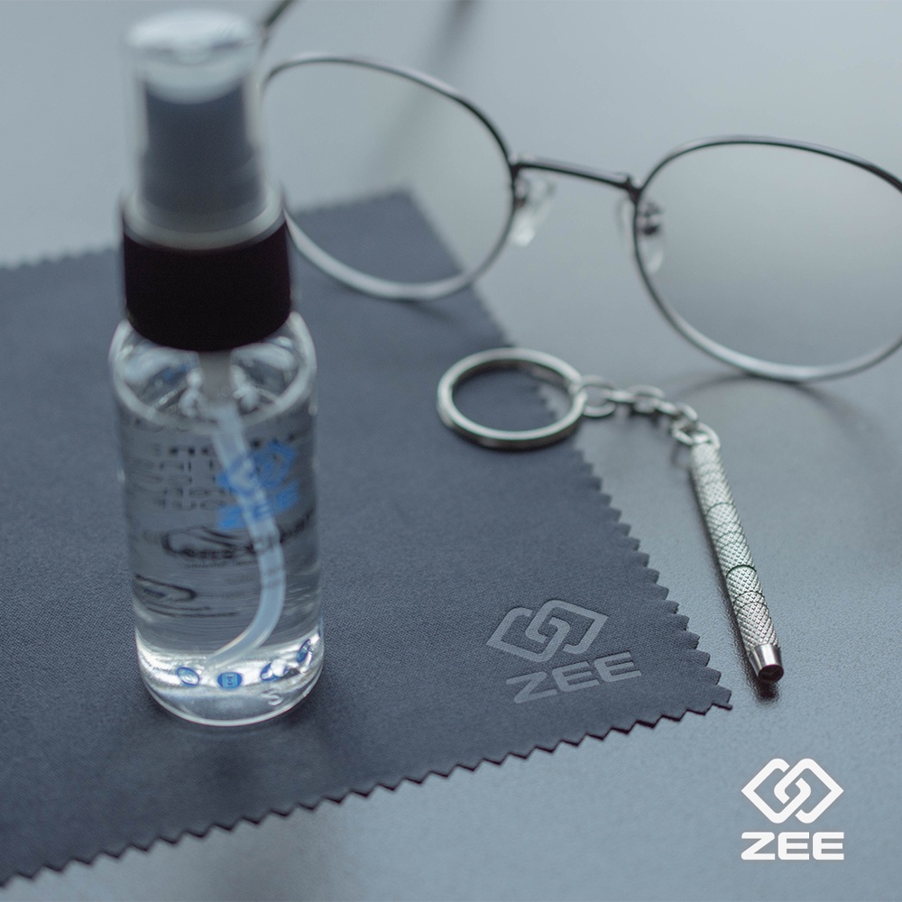 ภาพหน้าปกสินค้าZEE LENS CLEANING KIT น้ำยาเช็ดเลนส์ น้ำยาเช็ดแว่น สเปรย์เช็ดเลนส์ น้ำยาทำความสะอาดเลนส์ เกรด AAA