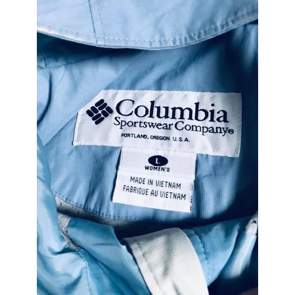 columbia-อก23-ยาว30-ผ้าไม่หนา-ไม่ขาดไม่รู-ซิปดี-เชือกครบ-ตำหนิมีสีด่างบ้างบางจุด-ราคา350