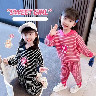 เด็กผู้หญิงเหมาะกับฤดูใบไม้ผลิและฤดูใบไม้ร่วงใหม่การ์ตูนลำลองหมีคลุมด้วยผ้าลายสองชิ้น