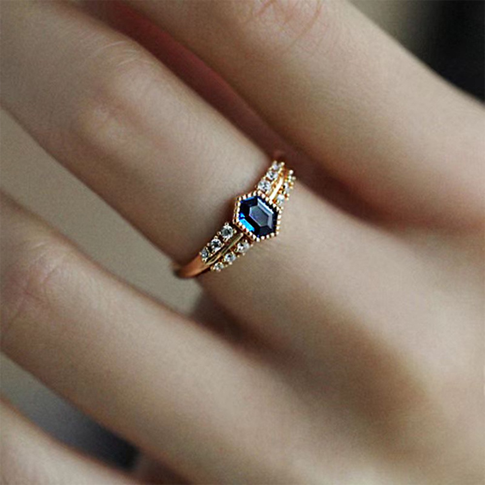 แหวนหมั้นแต่งงาน-เหล็กไทเทเนียม-ประดับเพชรคริสตัล-สีทอง-ปรับขนาดได้-สไตล์เรโทร-สําหรับผู้หญิง