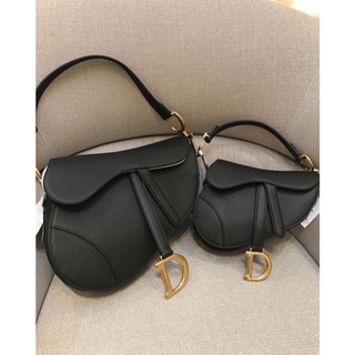 พรี​ ราคา9600 Dior Saddleไซส์ใหญ่ หนังแท้ กระเป๋าแฟชั่น กระเป๋าสะพายข้าง กระเป๋าสะพายไหล่25*5cm