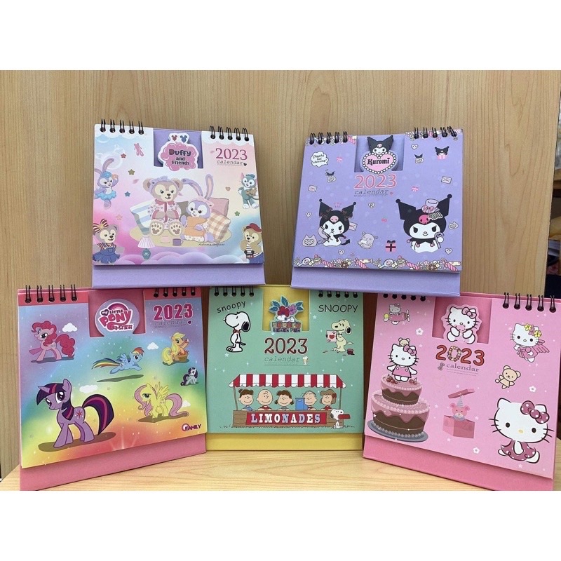 พร้อมส่ง-ปฏิทินตั้งโต๊ะ-ปฏิทิน-2023ลายการ์ตูนน่ารัก-สีสวย-calendar-2566