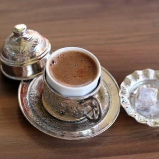 ชุดแก้วกาแฟกาตุรกี จากตุรกีใส่กาแฟข้างในเป็นเซรามิก Porelain พร้อมช้อน