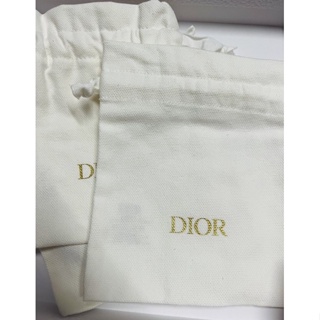 ภาพหน้าปกสินค้าถุงผ้า Christian Dior สีขาวใบเล็ก แท้💯 ที่เกี่ยวข้อง