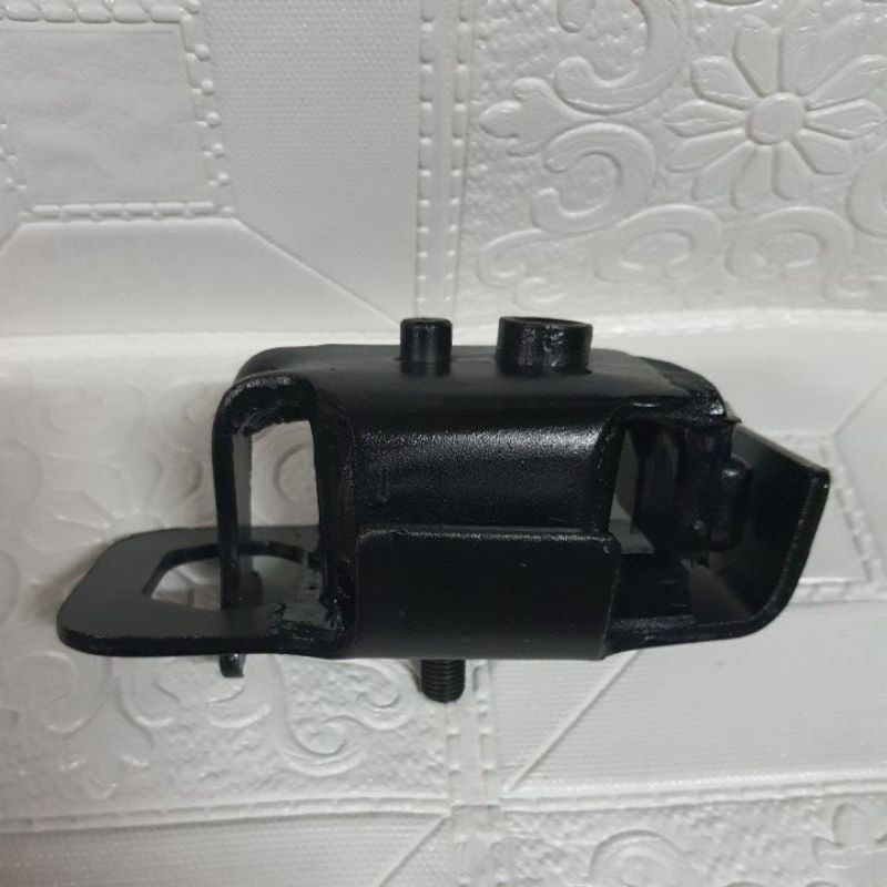 แท่นเครื่องหน้า-toyota-bu90-91-front-engine-mount