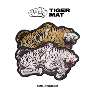 ภาพหน้าปกสินค้าFloppy Tiger Deskmat 5MM แผ่นรองเม้าส์ แผ่นรองคีย์บอร์ด แผ่นปูโต๊ะ ลายเสือ ที่เกี่ยวข้อง