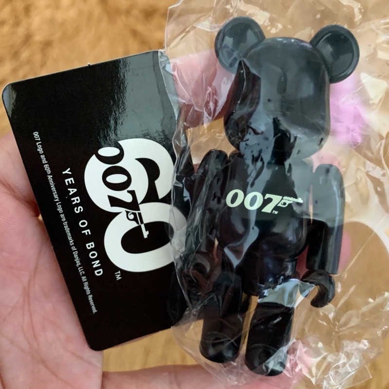 BEARBRICK 100% Série 4 ARTIST - KAWS - Medicom Toy - Occasion