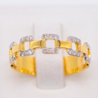 ภาพหน้าปกสินค้าHappy jewelry แหวนดีไซส์เก๋ โซ่ขั้นด้วยเพชร สวยเก๋ แหวนเพชร แหวนทองเพชรแท้ ทองแท้ 37.5% ME619 ที่เกี่ยวข้อง