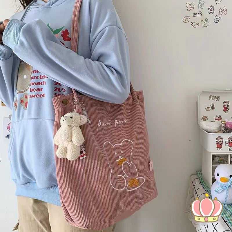 family-กระเป๋าผ้าลูกฟูก-ใบใหญ่-หมีน่ารัก-สไตล์เกาหลี-กระเป๋าถือ-มี-3-สี-พร้อมส่ง