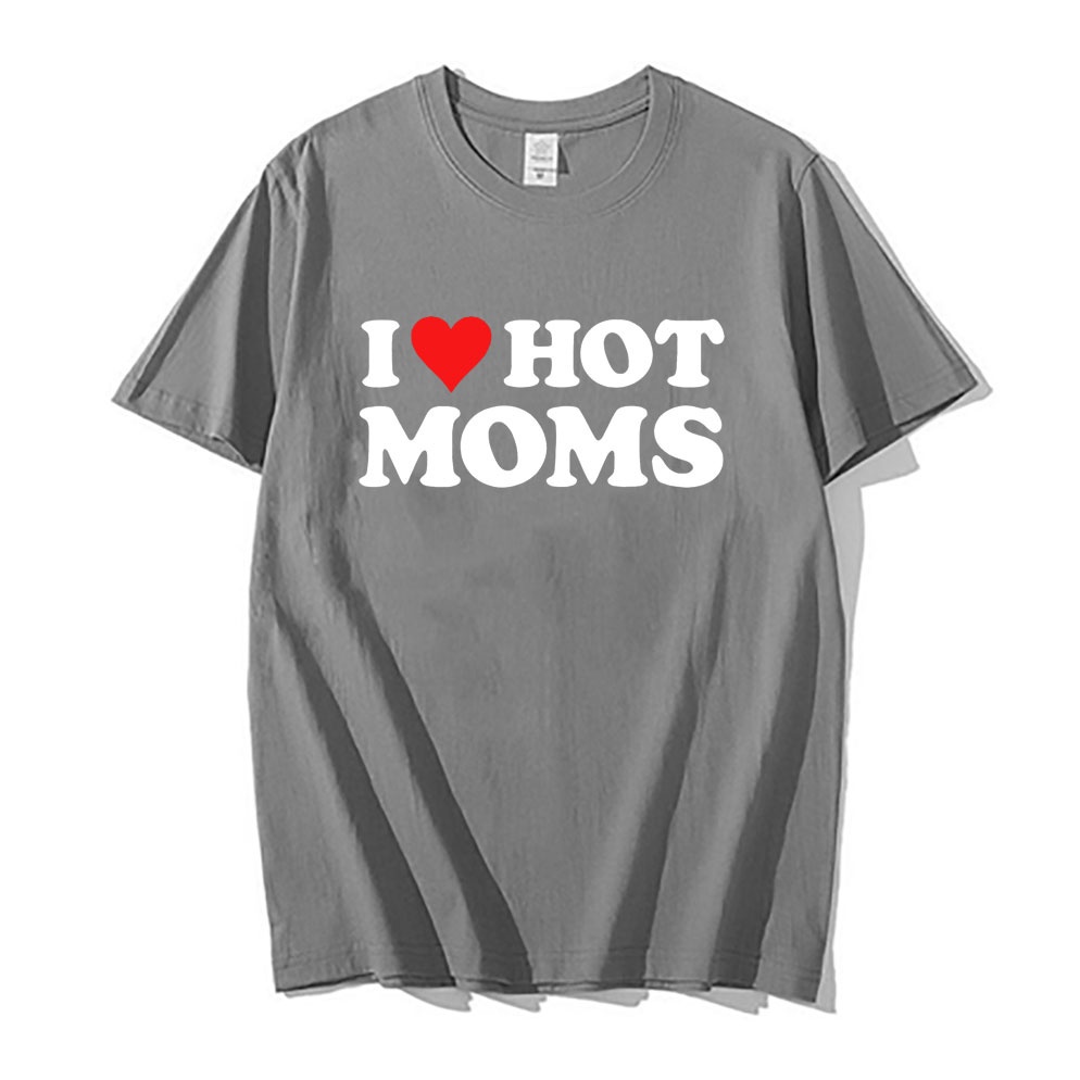 เสื้อยืดแขนสั้น-เสื้อยืดลําลอง-ผ้าฝ้าย-100-พิมพ์ลาย-i-love-moms-หัวใจ-สีแดง-แฟชั่น-สําหรับผู้ชาย-ผู้หญิง