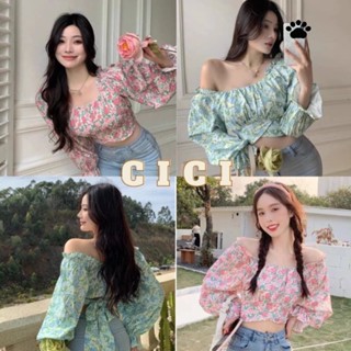 Cici ❣🇹🇭🚚พร้อมส่ง❣(6835)เสื้อCROPคอยู แขนยาว แต่งระบายไหล่ ลายดอกไม้ ดีเทลเว้าหลังมีเชือกผูกโบว์ ผ้านิ่มใส่สบาย ทรงสวย น่ารักหวาน